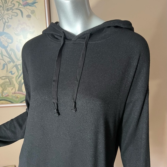 Max & Mia Black Soft Hoodie Sweatshirt Tunic Sweater Size MEDIUM - Picture 3 of 10